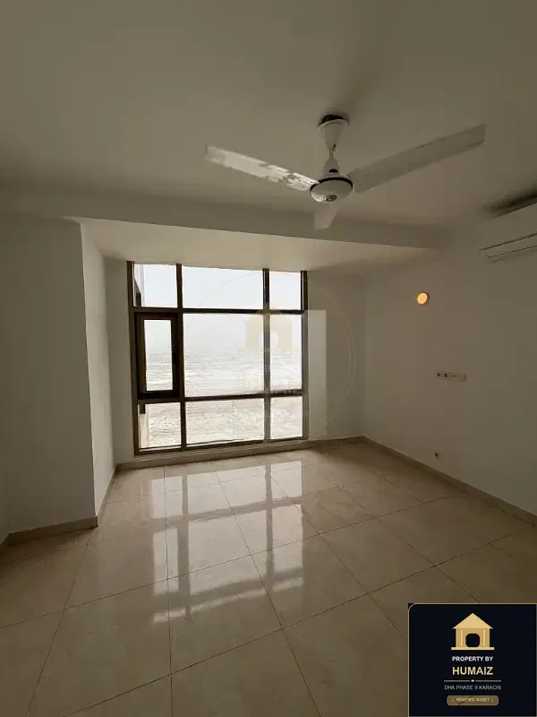 3-Bedroom Luxury Apartment (Sea Facing, 5 Bath, Suite 10) at Pearl Towers For Sale in DHA Phase 8 Karachi — Photograph 3