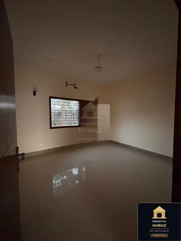 4-Bedroom Upper/Lower Portion (5 Bath, Unit 1) at Creek Vistas For Rent in DHA Phase 8 Karachi — Photograph 14