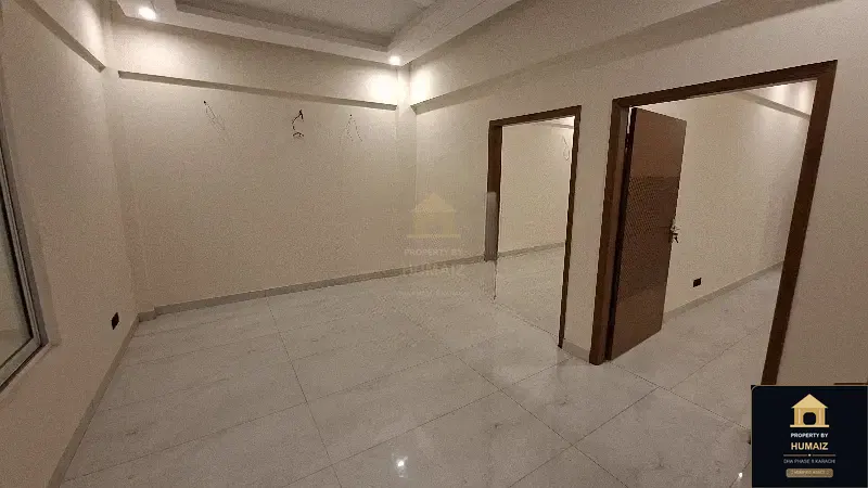 3-Bedroom Luxury Apartment (West Open, 3 Bath, Suite 31) on Al-Murtaza Commercial For Sale in DHA Phase 8 Karachi — Photograph 3