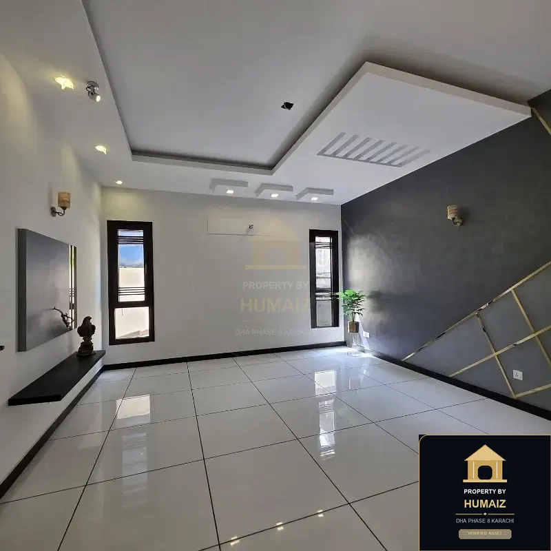 666 Sq. Yd. 6-Bedroom Luxury Villa (Basement, 6 Bath, Residence 8) in DHA Phase 8 For Sale in DHA Phase 8 Karachi — Photograph 5
