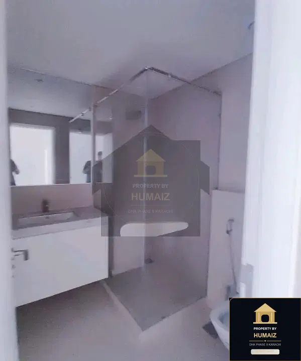 3-Bedroom Luxury Apartment (Private Pool, 5 Bath, Suite 30) at The Views For Rent in DHA Phase 8 Karachi — Photograph 4