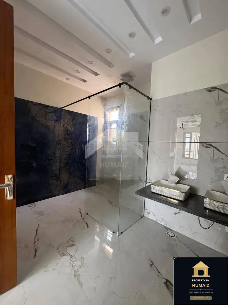 300 Sq. Yd. 5-Bedroom Luxury Villa in Zone E For Sale in DHA Phase 8 Karachi — Photograph 11