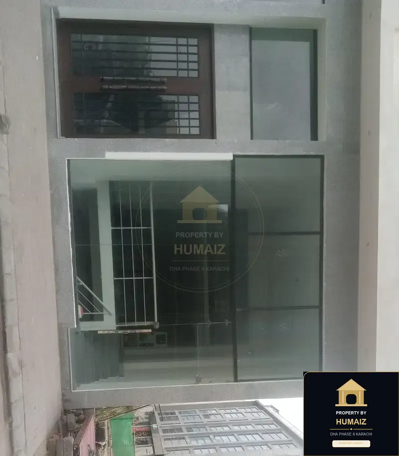 111 Sq. Yd. Commercial Retail Shop in DHA Phase 8 For Rent in DHA Phase 8 Karachi — Photograph 3