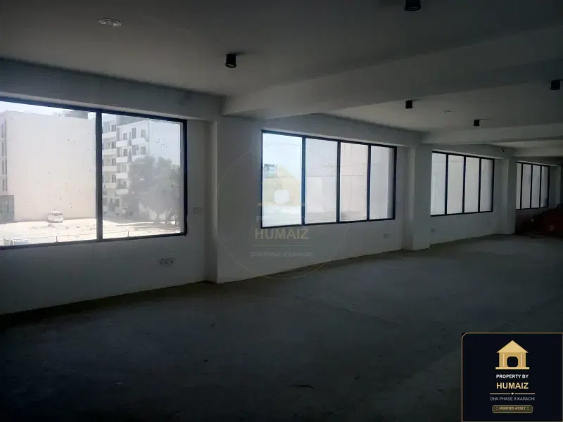 300 Sq. Yd. Corporate Office Space on Al-Murtaza Commercial For Rent in DHA Phase 8 Karachi — Photograph 11