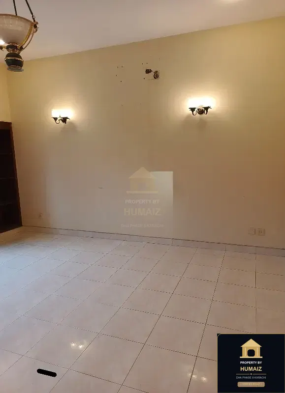 3-Bedroom Upper/Lower Portion (4 Bath, Unit 8) in DHA Phase 8 For Rent in DHA Phase 8 Karachi — Photograph 7