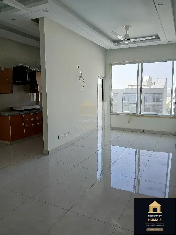 2-Bedroom Luxury Apartment (Boulevard Facing, 2 Bath, Suite 1) on Zulfiqar Commercial For Sale in DHA Phase 8 Karachi — Photograph 10