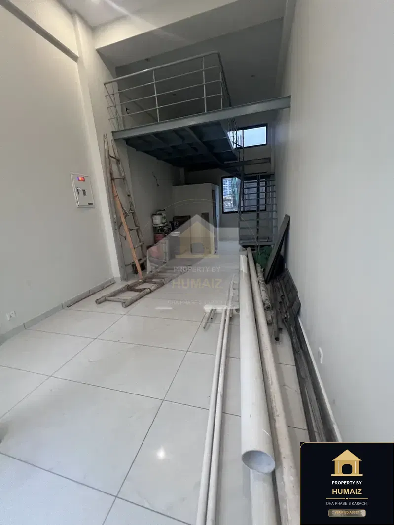 94 Sq. Yd. Commercial Retail Shop (Brand New, Unit 2) on Zulfiqar Commercial For Rent in DHA Phase 8 Karachi — Photograph 4