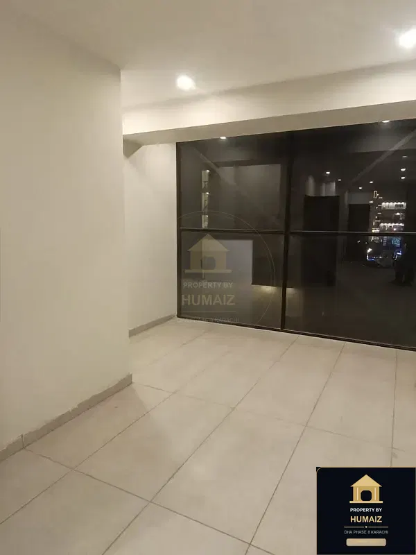 61 Sq. Yd. Corporate Office Space on Zulfiqar Commercial For Sale in DHA Phase 8 Karachi — Photograph 8
