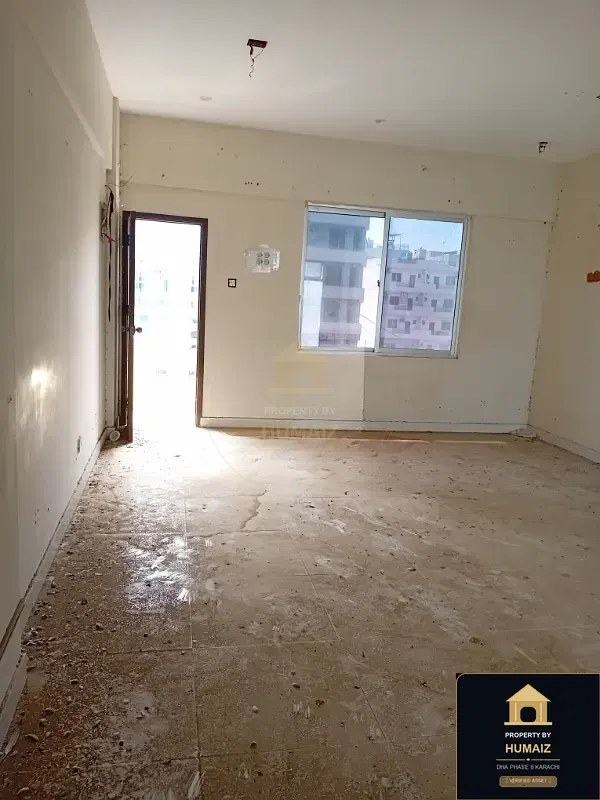 100 Sq. Yd. Corporate Office Space (1 Bath, Unit 5) in DHA Phase 8 For Rent in DHA Phase 8 Karachi — Photograph 4