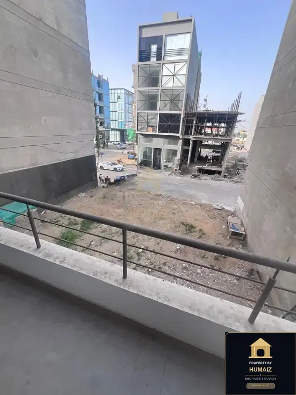 267 Sq. Yd. Commercial Retail Shop on Zulfiqar Commercial For Rent in DHA Phase 8 Karachi — Photograph 5