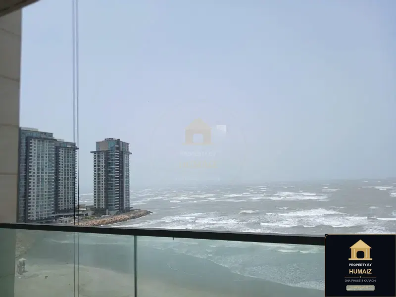 3-Bedroom Luxury Apartment (Sea Facing, 5 Bath, Suite 23) at The Views For Rent in DHA Phase 8 Karachi — Photograph 27