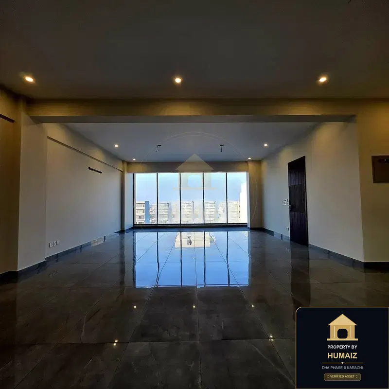 113 Sq. Yd. Corporate Office Space (Unit 4) on Zulfiqar Commercial For Rent in DHA Phase 8 Karachi — Photograph 5