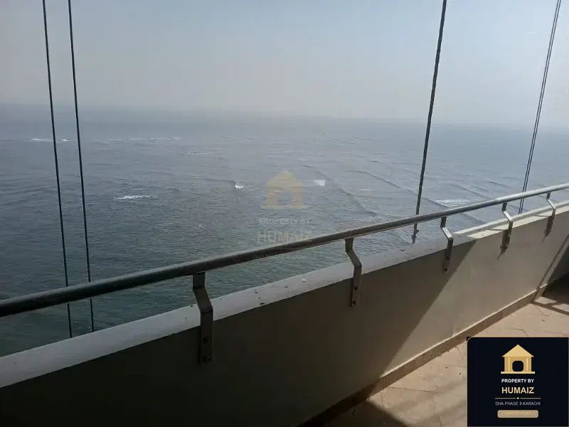 3-Bedroom Luxury Apartment (Sea Facing, 5 Bath, Suite 25) at Pearl Towers For Sale in DHA Phase 8 Karachi — Photograph 13