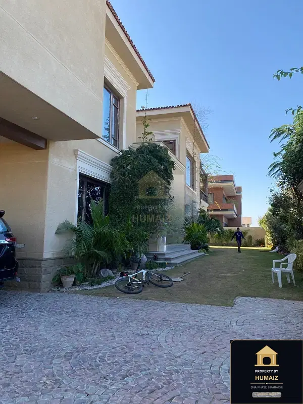 1,000 Sq. Yd. 5-Bedroom Luxury Villa in Phase 8 Extension For Rent in DHA Phase 8 Karachi — Photograph 2