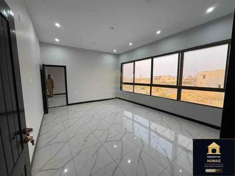 3-Bedroom Upper/Lower Portion (4 Bath, Unit 102) in DHA Phase 8 For Rent in DHA Phase 8 Karachi — Photograph 2
