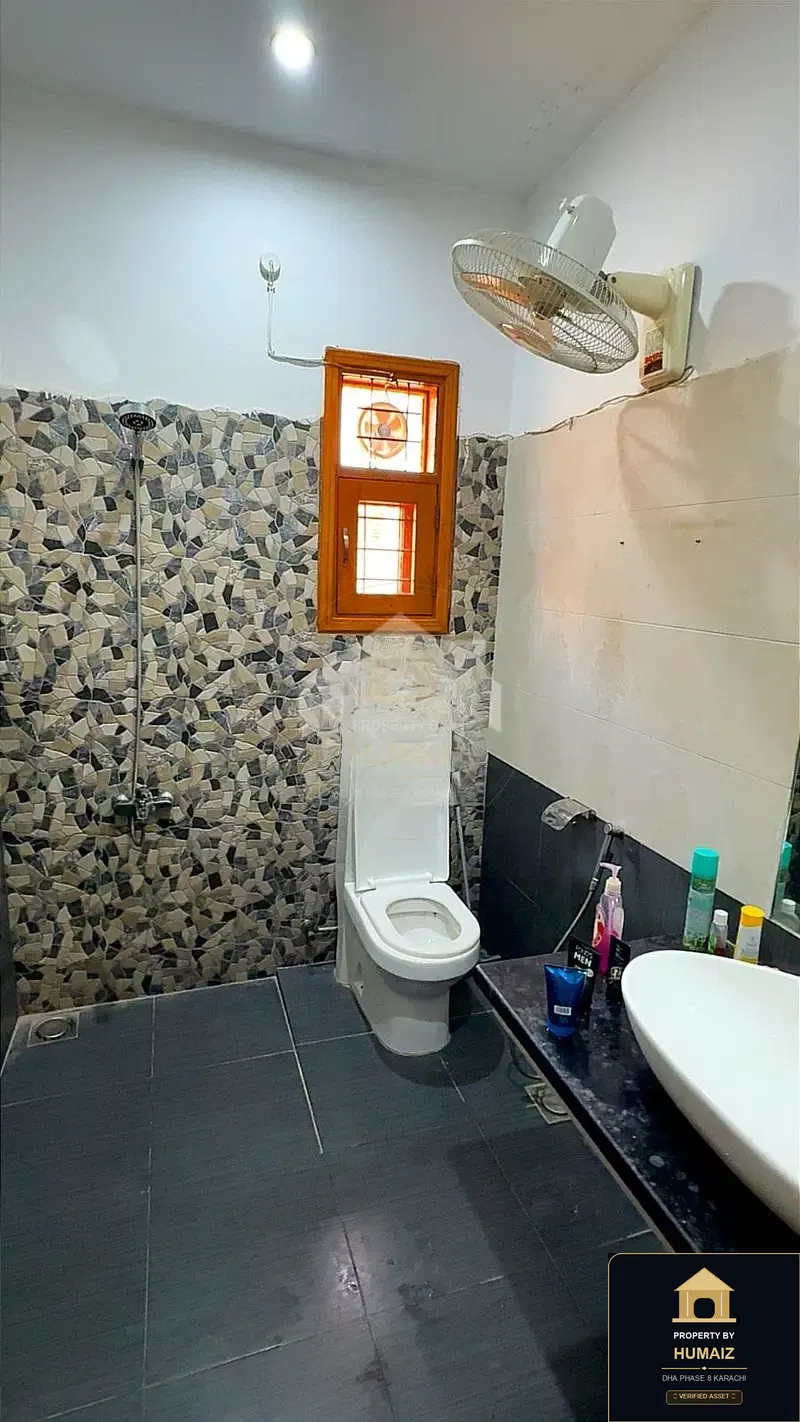 500 Sq. Yd. 6-Bedroom Luxury Villa (Basement, 6 Bath, Residence 17) in DHA Phase 8 For Sale in DHA Phase 8 Karachi — Photograph 11