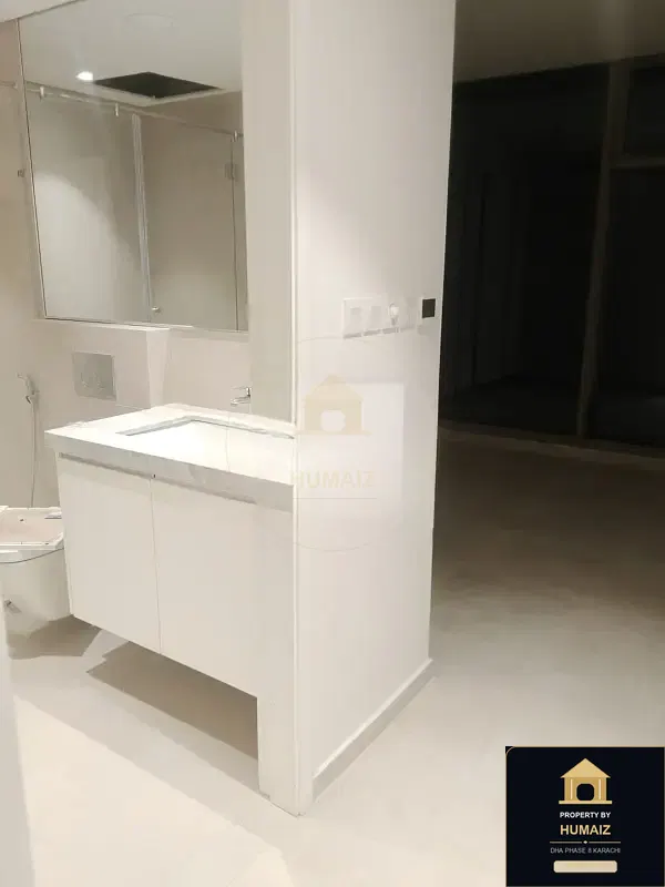2-Bedroom Luxury Apartment (Brand New, 3 Bath, Suite 3) at Emaar Oceanfront For Rent in DHA Phase 8 Karachi — Photograph 10