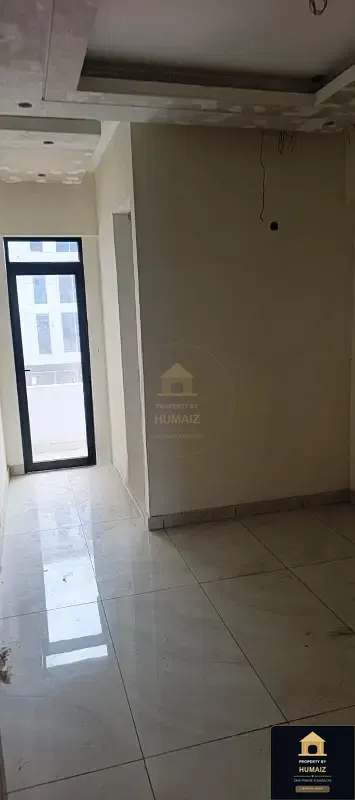 2-Bedroom Luxury Apartment (Brand New, 2 Bath, Suite 5) on Al-Murtaza Commercial For Sale in DHA Phase 8 Karachi — Photograph 2