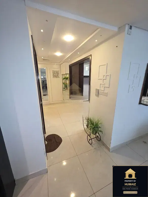 2-Bedroom Luxury Apartment (Sea Facing, 3 Bath, Suite 24) at Pearl Towers For Rent in DHA Phase 8 Karachi — Photograph 2