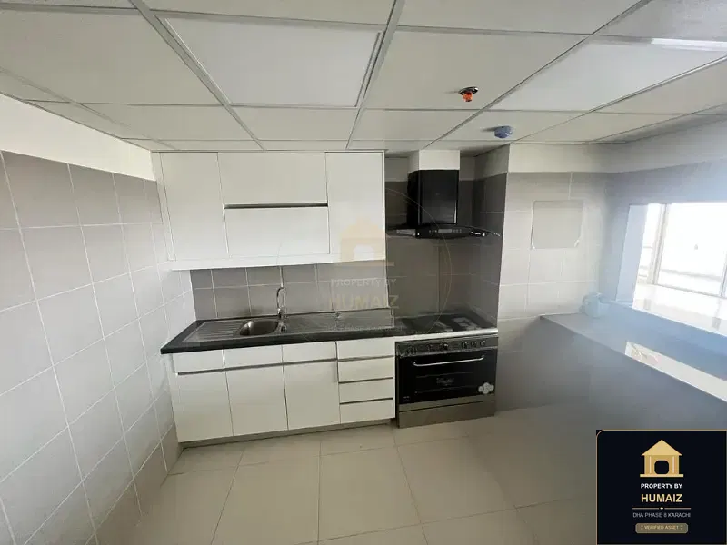 3-Bedroom Luxury Apartment (4 Bath, Suite 9) at Reef Towers For Rent in DHA Phase 8 Karachi — Photograph 4