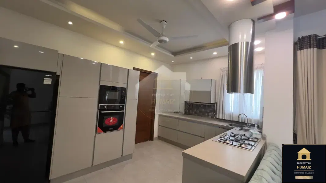 1,000 Sq. Yd. 4-Bedroom Luxury Villa in DHA Phase 8 For Rent in DHA Phase 8 Karachi — Photograph 20