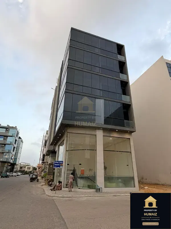 100 Sq. Yd. Commercial Retail Shop (Corner, 1 Bath, Unit 2) on Zulfiqar Commercial For Rent in DHA Phase 8 Karachi — Photograph 3
