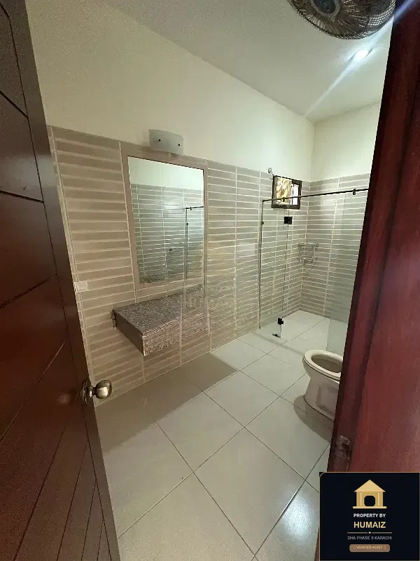 3-Bedroom Upper/Lower Portion (3 Bath, Unit 67) in DHA Phase 8 For Rent in DHA Phase 8 Karachi — Photograph 5