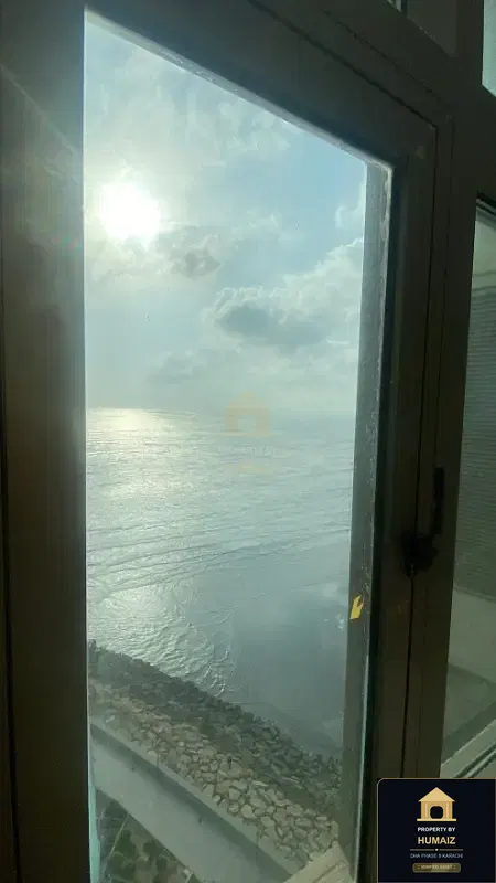 4-Bedroom Luxury Apartment (Sea Facing, 6 Bath, Suite 11) at Pearl Towers For Sale in DHA Phase 8 Karachi — Photograph 5