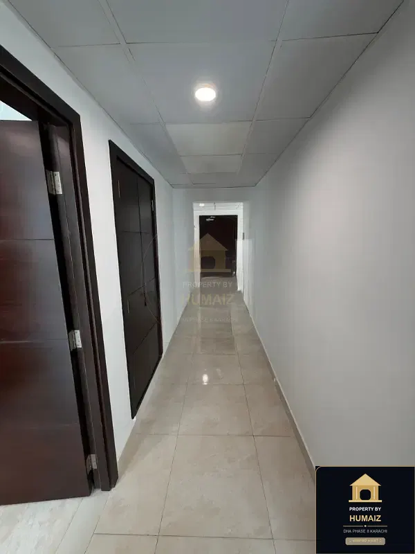 3-Bedroom Luxury Apartment (Sea Facing, 5 Bath, Suite 10) at Pearl Towers For Sale in DHA Phase 8 Karachi — Photograph 12