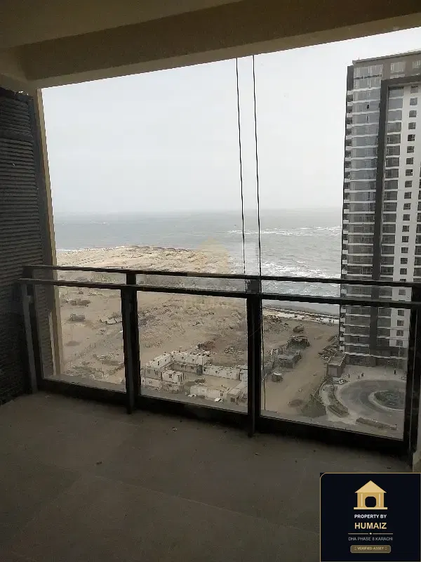 2-Bedroom Luxury Apartment (Sea Facing, 4 Bath, Suite 1) at Coral Towers For Sale in DHA Phase 8 Karachi — Photograph 7