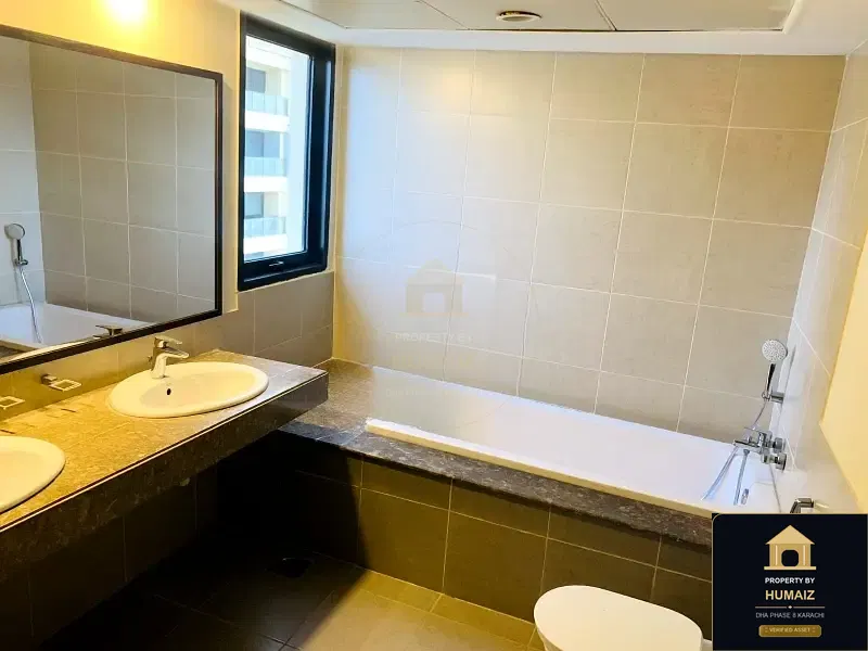 4-Bedroom Luxury Apartment (Sea Facing, 6 Bath, Suite 12) at Coral Towers For Rent in DHA Phase 8 Karachi — Photograph 9