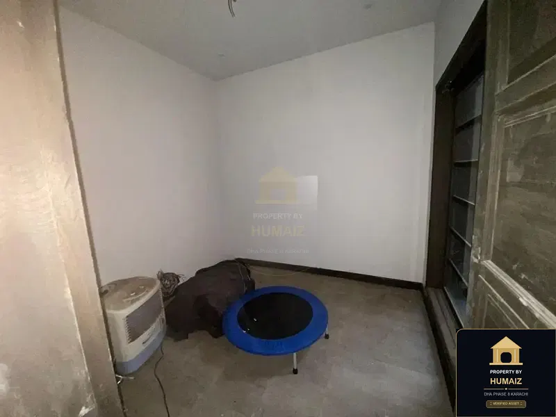300 Sq. Yd. 4-Bedroom Luxury Villa (Basement, 4 Bath, Residence 5) in Khayaban-e-Sahil For Sale in DHA Phase 8 Karachi — Photograph 13