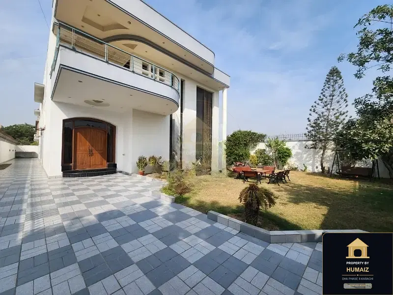 1,000 Sq. Yd. 6-Bedroom Luxury Villa (West Open, 6 Bath, Residence 4) in DHA Phase 8 For Rent in DHA Phase 8 Karachi — Photograph 2
