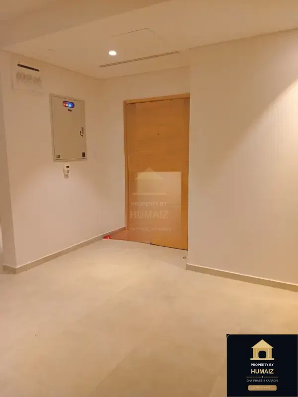 3-Bedroom Luxury Apartment (Sea Facing, 4 Bath, Suite 24) at The Views For Rent in DHA Phase 8 Karachi — Photograph 11