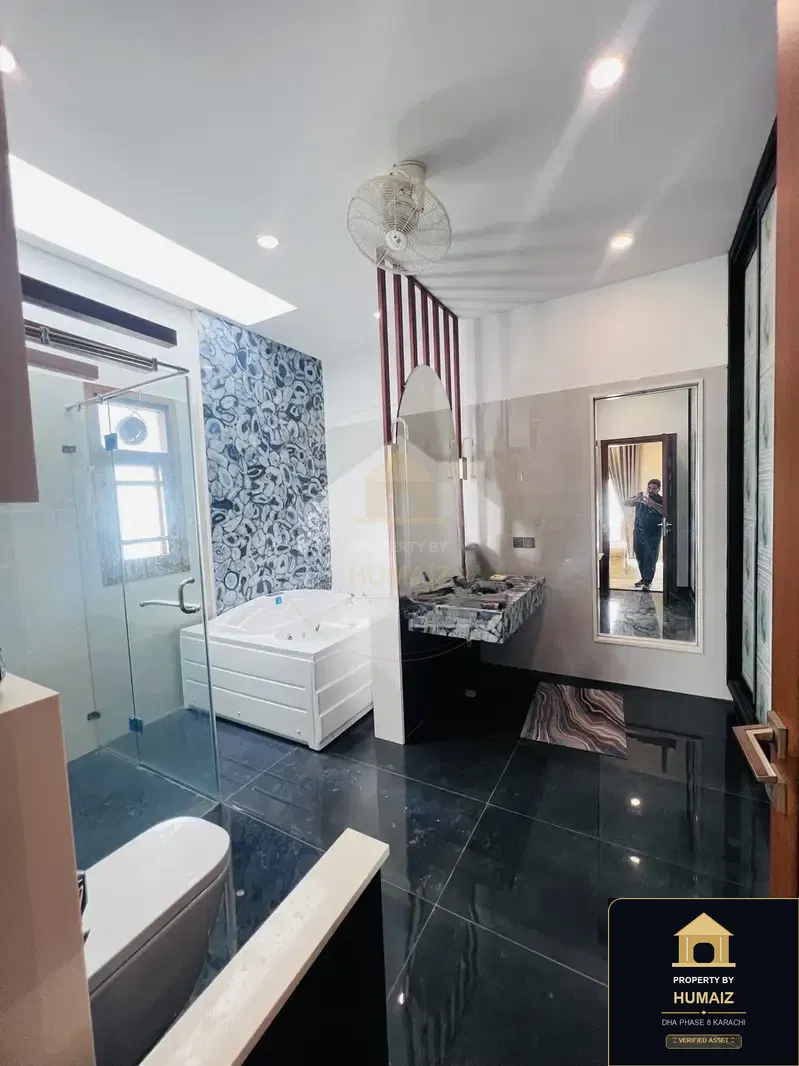 500 Sq. Yd. 6-Bedroom Luxury Villa (West Open, 6 Bath, Residence 102) in DHA Phase 8 For Sale in DHA Phase 8 Karachi — Photograph 31
