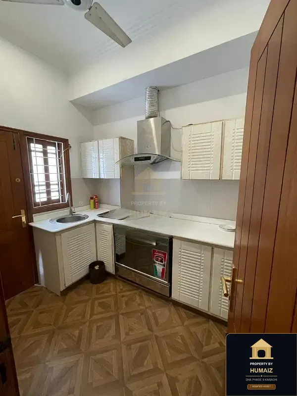 1,500 Sq. Yd. 5-Bedroom Luxury Villa on Zulfiqar Commercial For Sale in DHA Phase 8 Karachi — Photograph 6