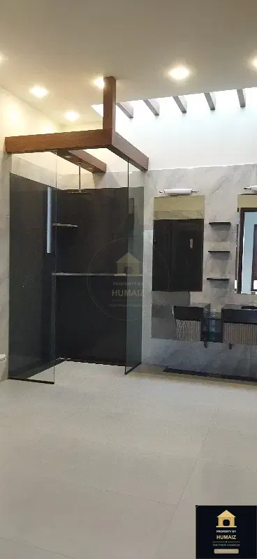 500 Sq. Yd. 7-Bedroom Luxury Villa (Boulevard Facing, 6 Bath, Residence 2) in Zone B For Sale in DHA Phase 8 Karachi — Photograph 14