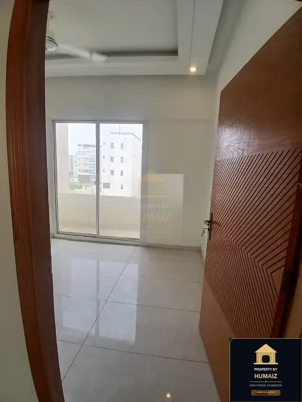 3-Bedroom Luxury Apartment (Brand New, 3 Bath, Suite 1) on Zulfiqar Commercial For Sale in DHA Phase 8 Karachi — Photograph 12