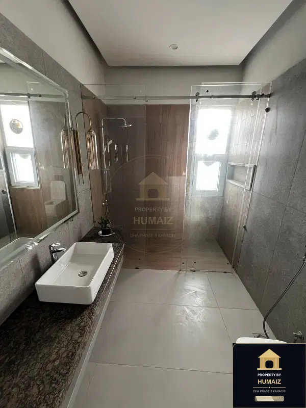 500 Sq. Yd. 6-Bedroom Luxury Villa in Khayaban-e-Sahil For Sale in DHA Phase 8 Karachi — Photograph 4