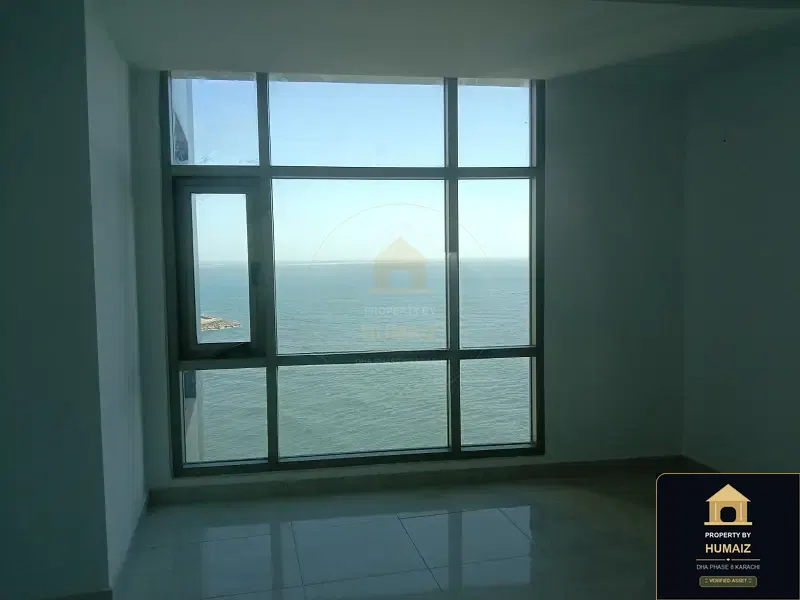 3-Bedroom Luxury Apartment (Sea Facing, 5 Bath, Suite 18) at Pearl Towers For Sale in DHA Phase 8 Karachi — Photograph 5