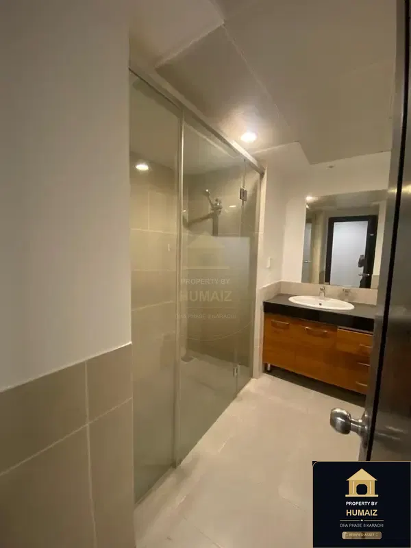 3-Bedroom Luxury Apartment (Sea Facing, 3 Bath, Suite 3) at Pearl Towers For Sale in DHA Phase 8 Karachi — Photograph 16