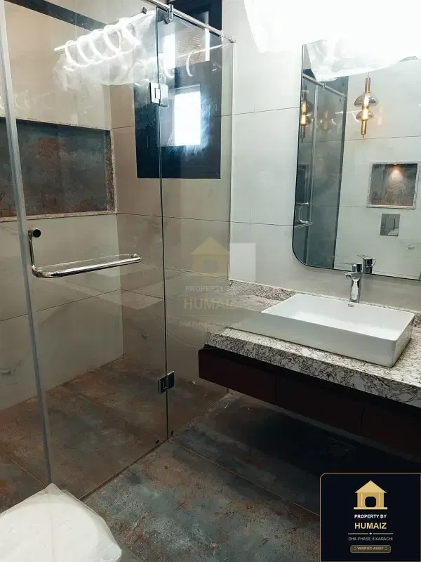 500 Sq. Yd. 6-Bedroom Luxury Villa (Basement, 6 Bath, Residence 118) in DHA Phase 8 For Sale in DHA Phase 8 Karachi — Photograph 3