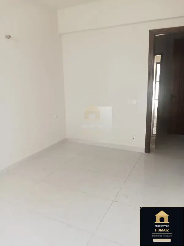 3-Bedroom Luxury Apartment (Brand New, 3 Bath, Suite 3) in DHA Phase 8 For Rent in DHA Phase 8 Karachi — Photograph 3
