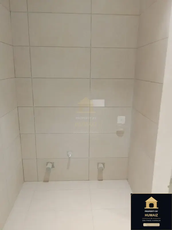 3-Bedroom Luxury Apartment (Brand New, 5 Bath, Suite 20) at The Views For Rent in DHA Phase 8 Karachi — Photograph 18