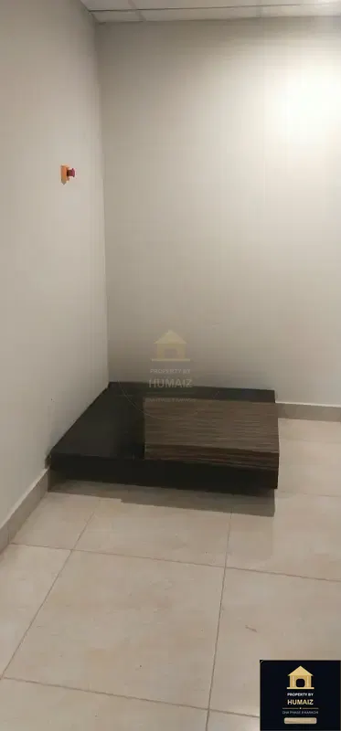 4-Bedroom Luxury Apartment (Sea Facing, 5 Bath, Suite 5) at Pearl Towers For Rent in DHA Phase 8 Karachi — Photograph 25