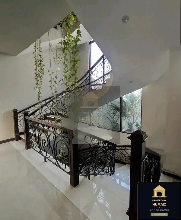 500 Sq. Yd. 5-Bedroom Luxury Villa (Basement, 6 Bath, Residence 2) at Creek Vistas For Sale in DHA Phase 8 Karachi — Photograph 5