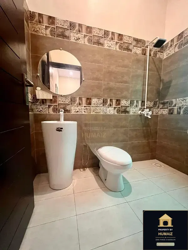 100 Sq. Yd. 4-Bedroom Luxury Villa (Basement, 4 Bath, Residence 7) in DHA Phase 8 For Rent in DHA Phase 8 Karachi — Photograph 5