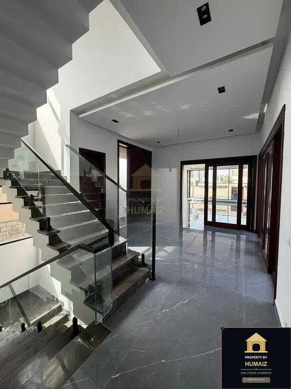 500 Sq. Yd. 3-Bedroom Luxury Villa in Zone A For Rent in DHA Phase 8 Karachi — Photograph 4
