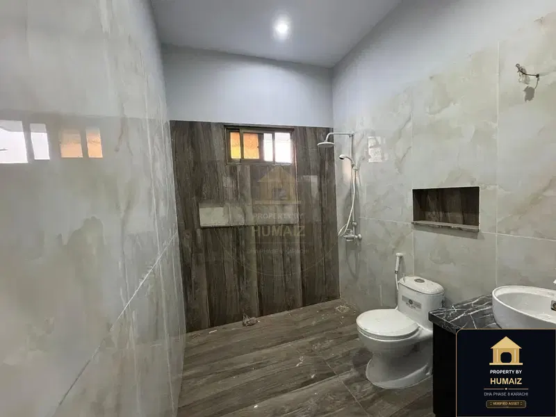 3-Bedroom Upper/Lower Portion (4 Bath, Unit 102) in DHA Phase 8 For Rent in DHA Phase 8 Karachi — Photograph 4