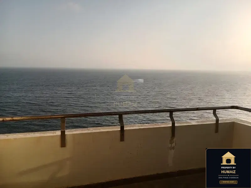 4-Bedroom Luxury Apartment (Sea Facing, 6 Bath, Suite 9) at Pearl Towers For Sale in DHA Phase 8 Karachi — Photograph 24
